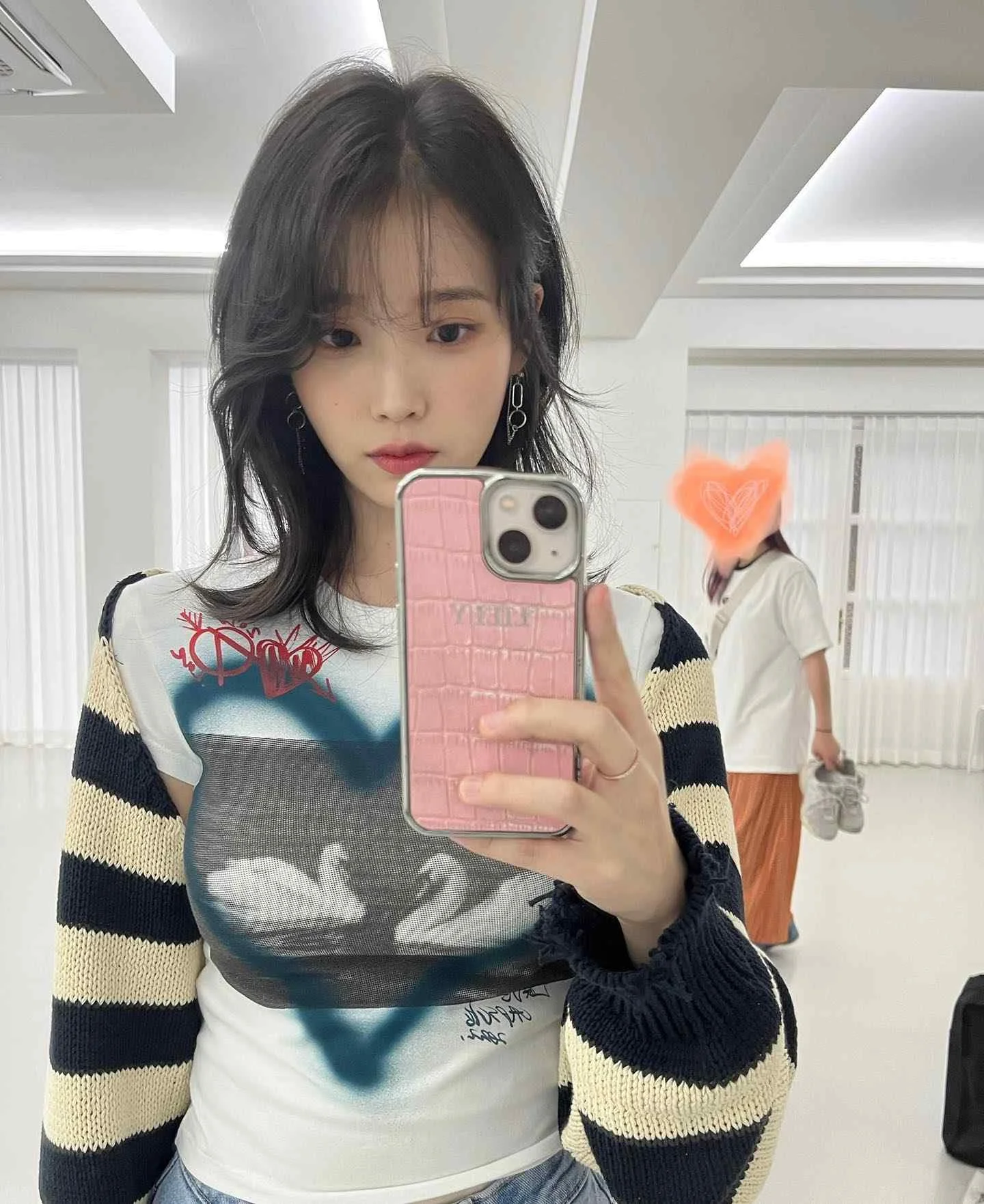 IU - iu-hot-5.webp